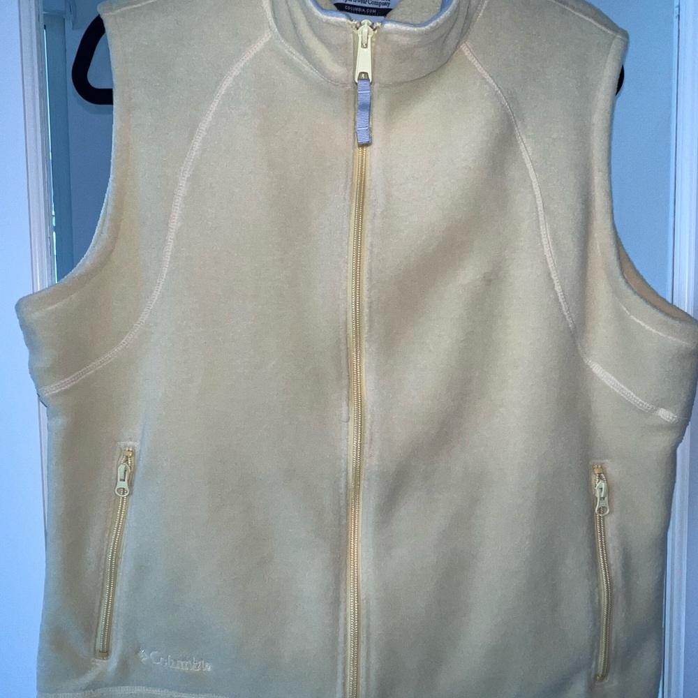 Butter Yellow Columbia Fleece Vest